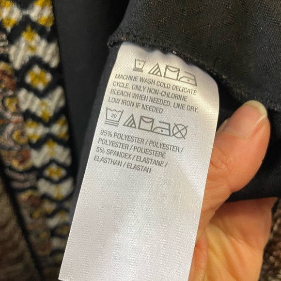 Susan Graver open style print cardigan - Picture 4 of 7